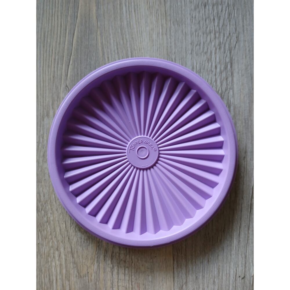 Vintage Tupperware Servalier Replacement Lid #810 Round 6″ Purple Seal Rare